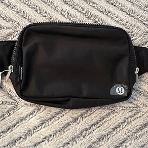 BNWT Lululemon Everywhere Belt Bag Large 2L